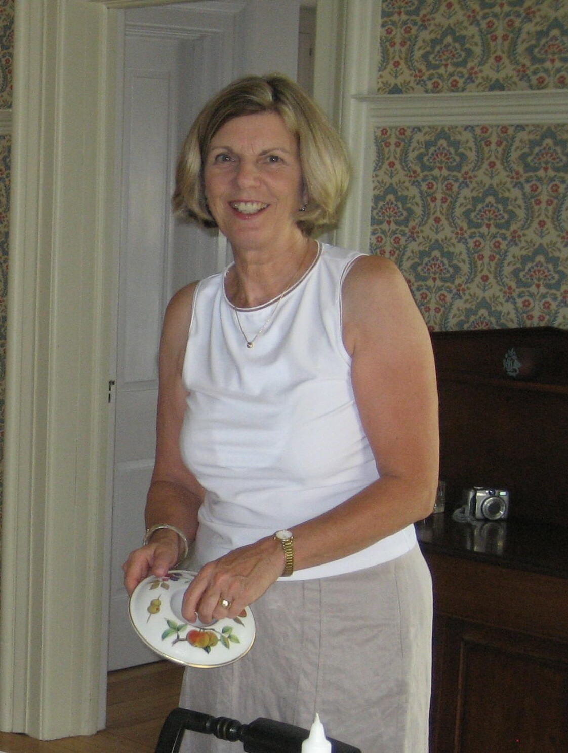 Gail Margaret (née Walker) Dennison